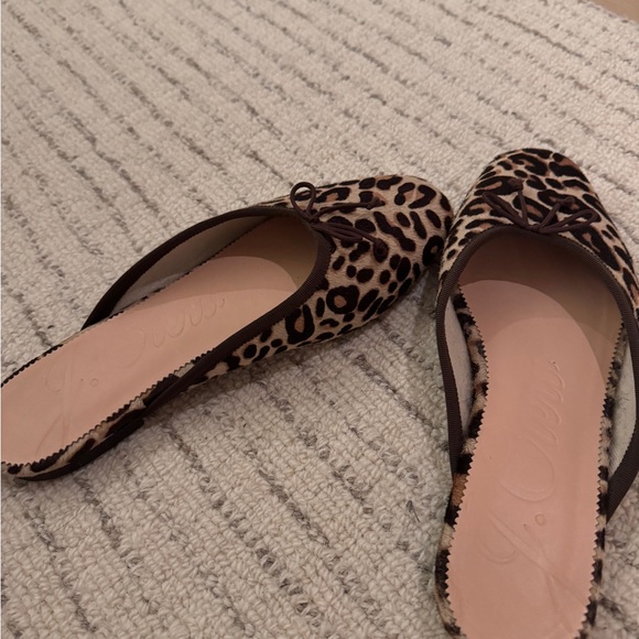 J.Crew Leopard Calf Hair Slides Size 8 - Picture 4 of 4
